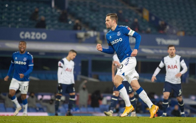 发挥了年轻 发挥了年轻